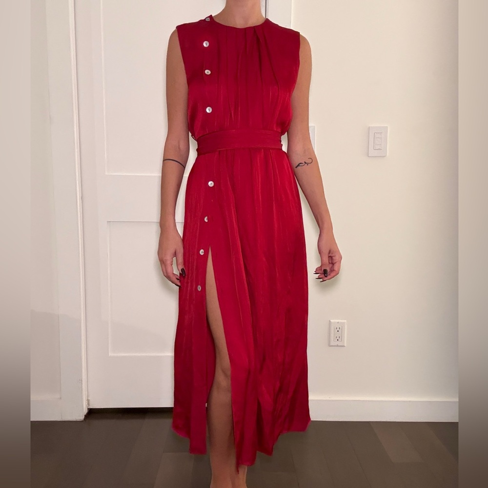Elegant Red Sleeveless Dress
